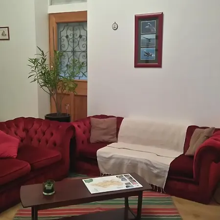 Grand Hourcqs Chambres D'hotes Bed & Breakfast *